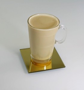 Podkładka szklana pod kubek lustro złote 10x10 cm kwadrat