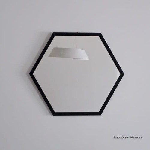 SzklarskiMarket-ramadrewnianaczarna-heksagon.JPG