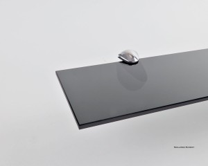 Półka szklana czarna 4 mm antisol prostokątna z uchwytami