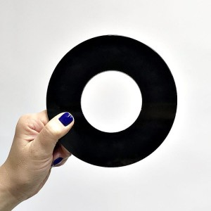 Osłona szklana czarna w połysku 15x15 pojedyncza pod kontakt gniazdko okrągła